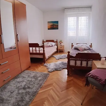 Apartman Adara *